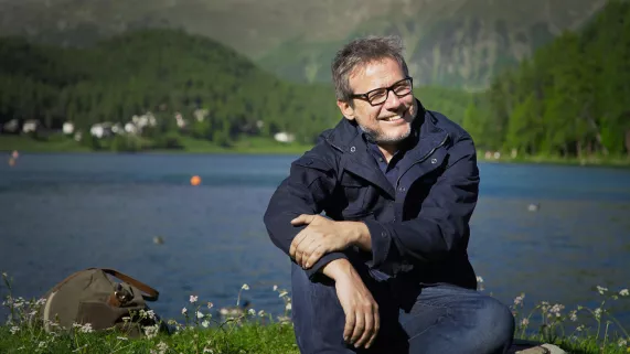 © Step by Step Productions DES TRAINS PAS COMME LES AUTRES