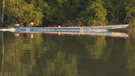 © Galaxie Presse LES TROIS GUYANE