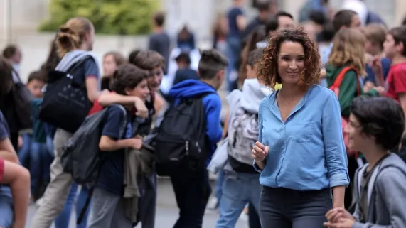 ECOLE ECOLE