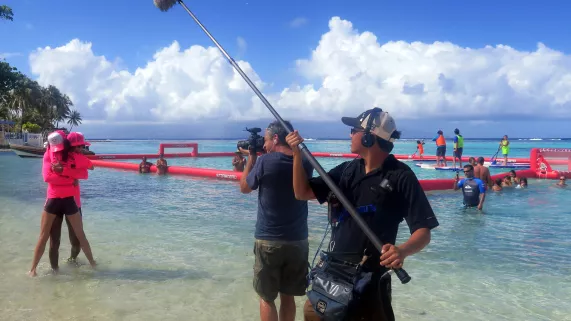 RAME AVEC ALEXANDRA Tournage du doc à Moorea