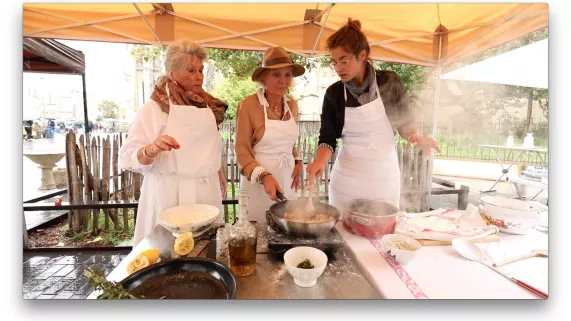 France et ses cuisinières dans le quartier st Michel  France et ses cuisinières dans le quartier st Michel