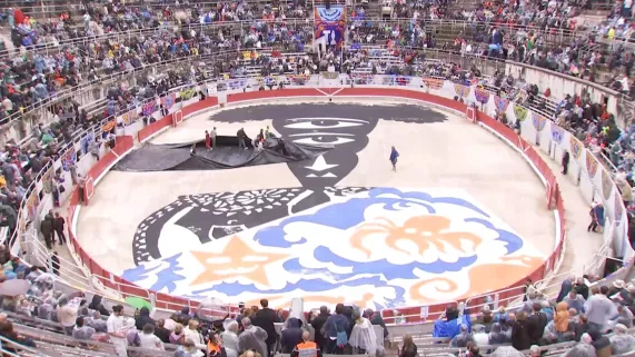 Arène de Nîmes avec peinture goyesque