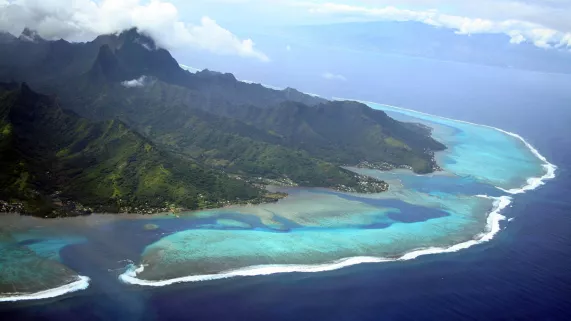 Samedi Documentaire / Polynésie 1ère / Décembre  TAHITI A PIED