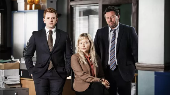 (C) SPP et All3Media international BROKENWOOD MYSTERIES (THE)
