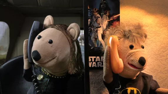 Irene et fils au téléphone Irene et fils au téléphone