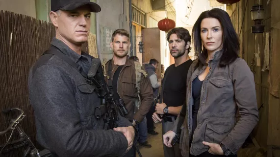 © 2016 Warner Bros. Entertainment THE LAST SHIP - Saison 3