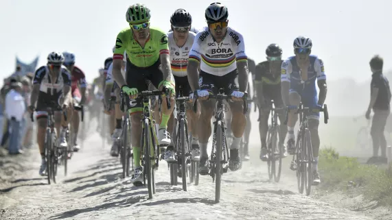 LE GRAND PRIX DE DENAIN LE GRAND PRIX DE DENAIN