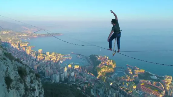 Réseau d'enquêtes - Crédit FTV