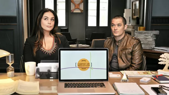 REUNION.1 SEM 18 2018 : LE ZÈBRE, MÉDIATEUR POUR CAUSES DÉSESPÉRÉES ! REUNION.1 SEM 18 2018 : LE ZÈBRE, MÉDIATEUR POUR CAUSES DÉSESPÉRÉES !