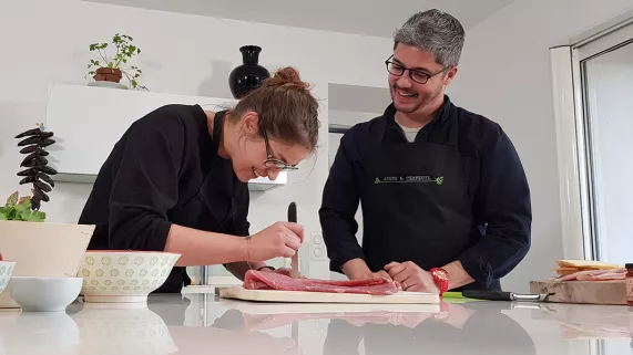 Anne et Nicolas en cuisine- Copyright MFP