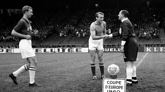 LE FOOTBALL, ARME DU KGB