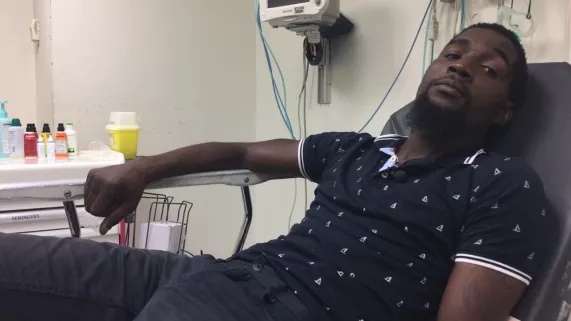 UN JOUR AVEC… Nadine - Les ravages du tabac chimique UN JOUR AVEC… Nadine - Les ravages du tabac chimique