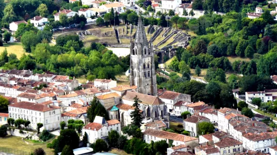 Saintes