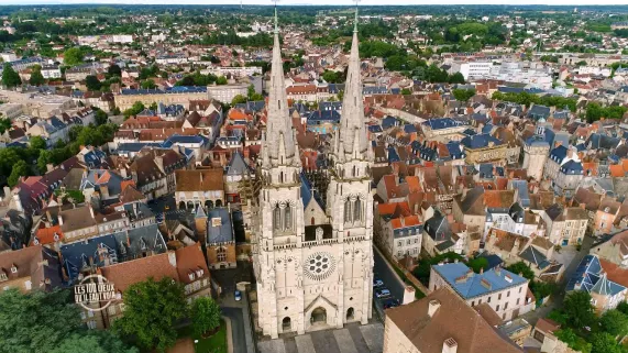 LES CENT LIEUX QU'IL FAUT VOIR