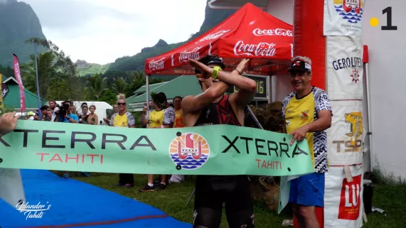 islander's tahiti 2P 28 @islanderstahiti Islander's Tahiti ép 28 @islanderstahiti