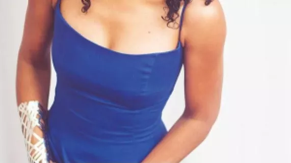 TANYA SAINT VAL AU TRIANON tania Saint-Val "autrement"