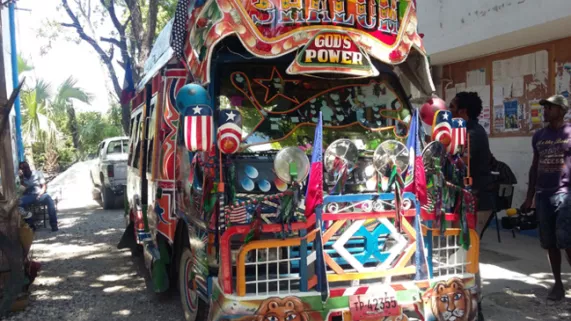 TAP TAP CHÉRI tap tap chéri visuel