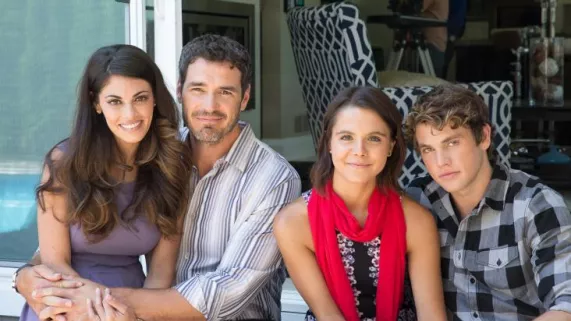 L'INSTINCT D'UNE MÈRE L'INSTINCT D'UNE MÈRE