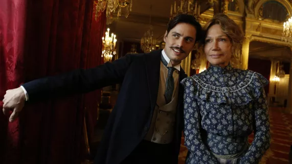 MYSTÈRE À L'ÉLYSÉE