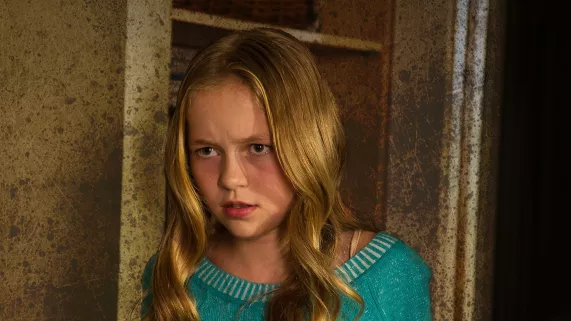 UN ANGE AUX DEUX VISAGES