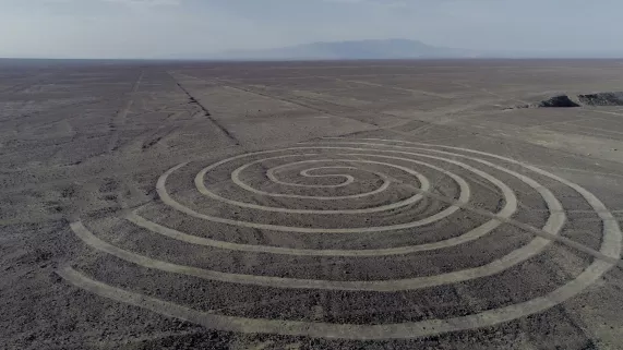 NAZCAS - LES LIGNES QUI PARLAIENT AU CIEL