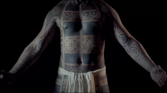 © Studio Hashtag/Eka Eka Productions PATUTIKI l'art du tatouage en Polynésie