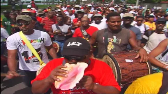 2009-2019 : les 10 ans de la grève générale LKP 2009-2019 : les 10 ans de la grève générale LKP