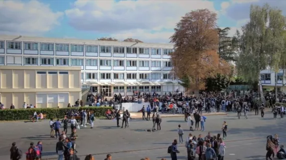 Pourquoi pas moi ?! Pourquoi pas moi ?!