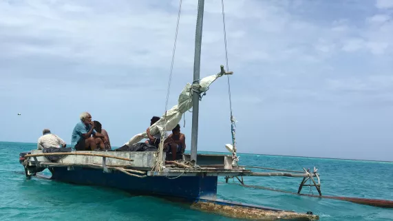 ©Gedeon DES BATEAUX D'HIER ET D'AUJOURD'HUI