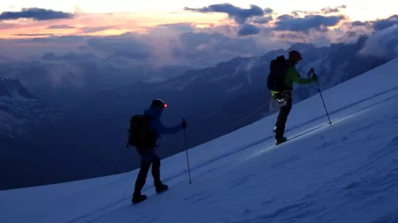 LES CONQUÉRANTS DES SOMMETS - INÉDIT
