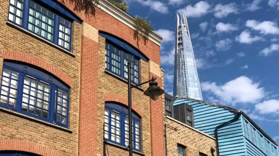 SUR LES TOITS DE LONDRES