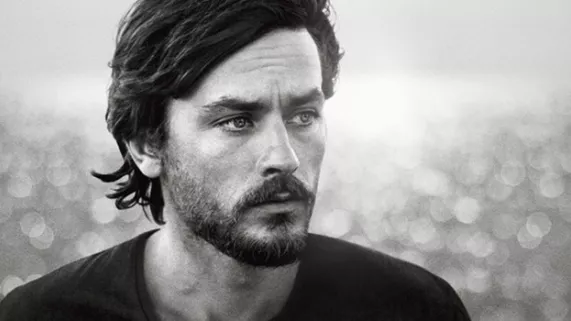  UN JOUR UN DESTIN :: « Alain Delon, la solitude d'un fauve »