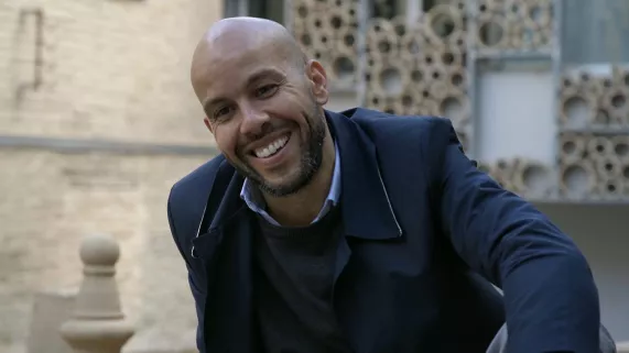 INFLUENCES, UNE HISTOIRE DE L'ART AU PRÉSENT