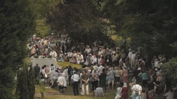 Apparaître à Paray Apparaître à Paray