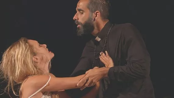 Splendeurs et Illusions : Dans le jardin du Nouveau Théâtre Populaire Splendeurs et Illusions : Dans le jardin du Nouveau Théâtre Populaire