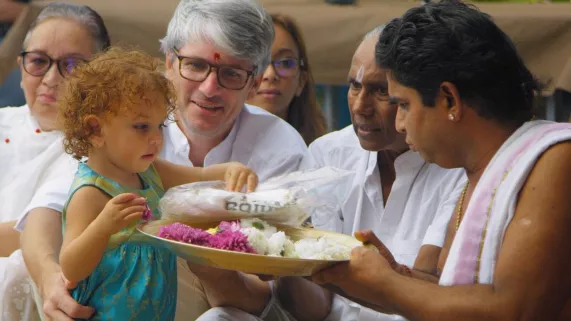 © Eclectic Production FAMILLES MÉTISSÉES DE LA RÉUNION