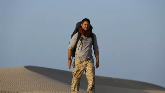 EXPLORATIONS DE L'EXTRÊME