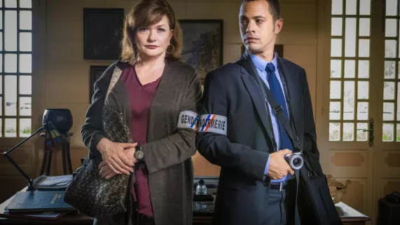 © Ronan LECHAT / ELOA PROD / FTV LA MALEDICTION DU VOLCAN