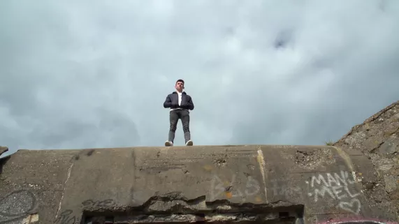 Louis sur un blockaus Louis sur un blockaus