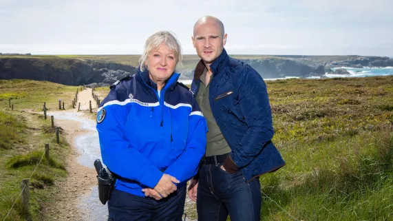 MEURTRES À BELLE-ÎLE