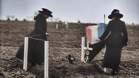 1919 – 1920  Après la guerre, l’impossible oubli