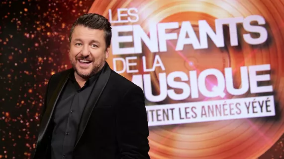 LES ENFANTS DE LA MUSIQUE CHANTENT LES ANNÉES YEYE LES ENFANTS DE LA MUSIQUE CHANTENT LES ANNÉES YEYE