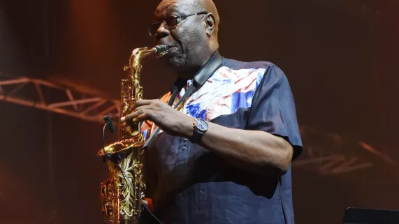 Hommage à Manu Dibango  sur Réunion la 1ère