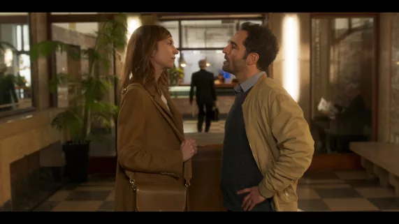 © CHAPTER 2 / ENDEMOLSHINE FICTION / M6 PAPA OU MAMAN - Saison 1