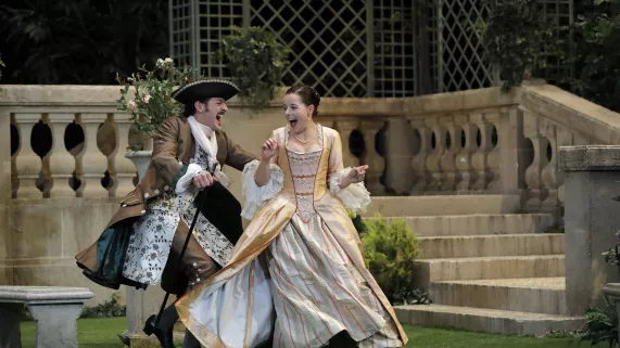 LE JEU DE L'AMOUR ET DU HASARD