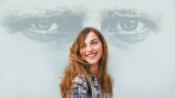 Marie Colomb (Laëtitia) © Jérôme Prébois / FTV / PCB Films & L'Île Clavel