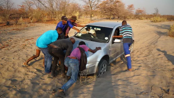 LES ROUTES DE L'IMPOSIBLE