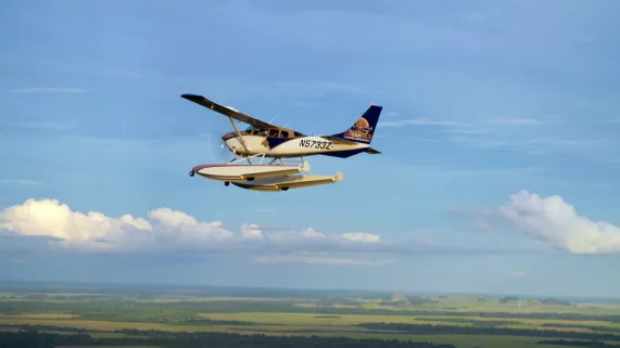 LES AVIONS DU BOUT DU MONDE