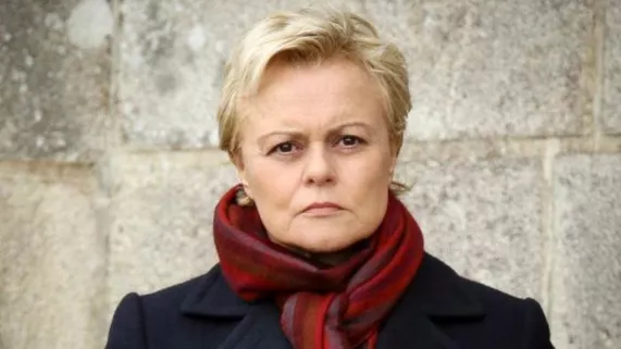 ENTRE VENTS ET MARÉES ENTRE VENTS ET MARÉES