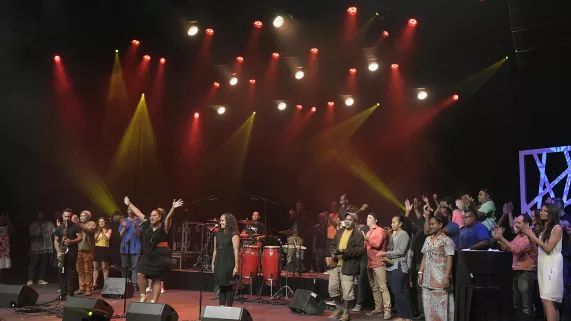 ©poemart endemix live